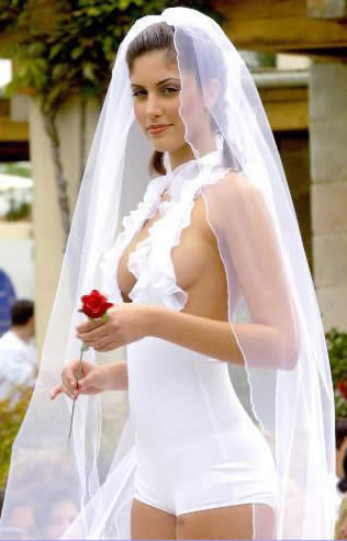 SEXIEST WEDDING DRESS IN THE WOLRD